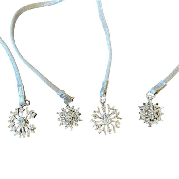 St. John ivory/pale gray/silver strappy sandal w/rhinestones. Made in Italy. Siz - Picture 9 of 13